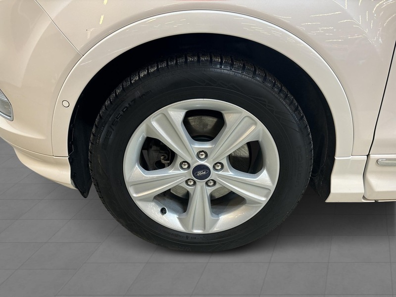 Ford Kuga vaihtoauto