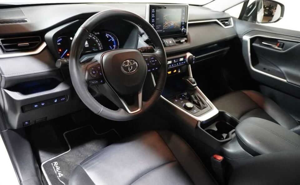 Toyota RAV4 vaihtoauto