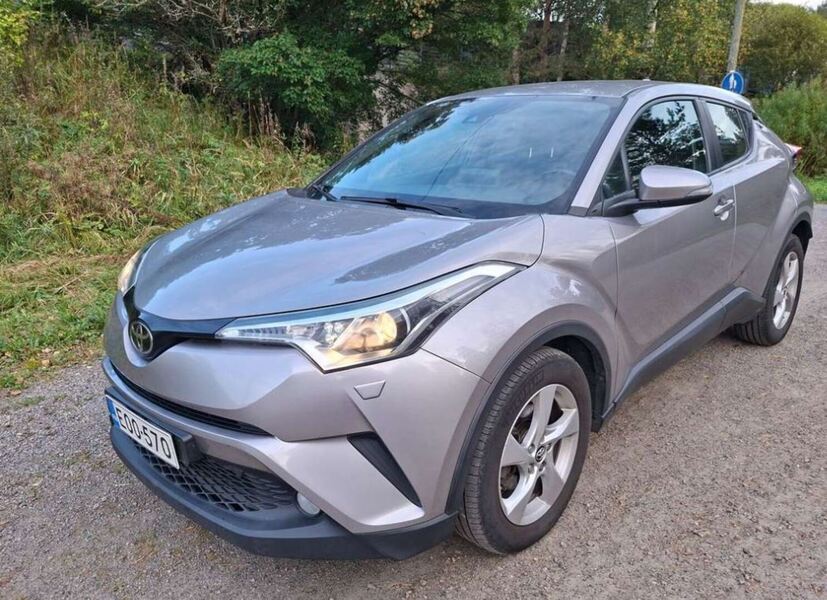 Toyota C-HR vaihtoauto