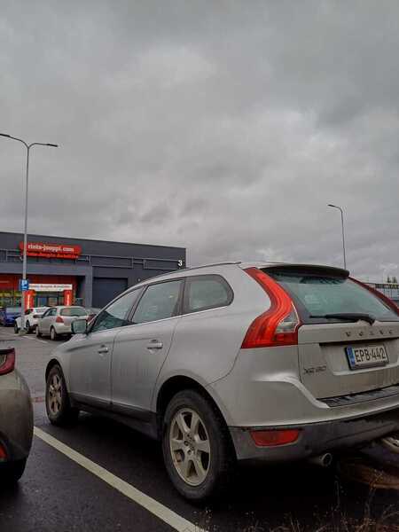 Volvo XC60 vaihtoauto