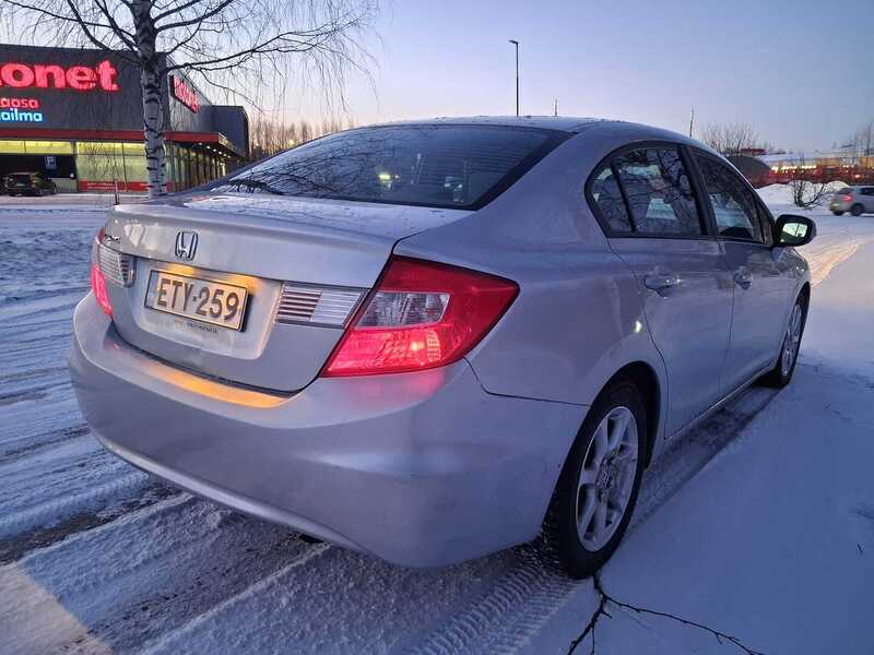 Honda Civic vaihtoauto