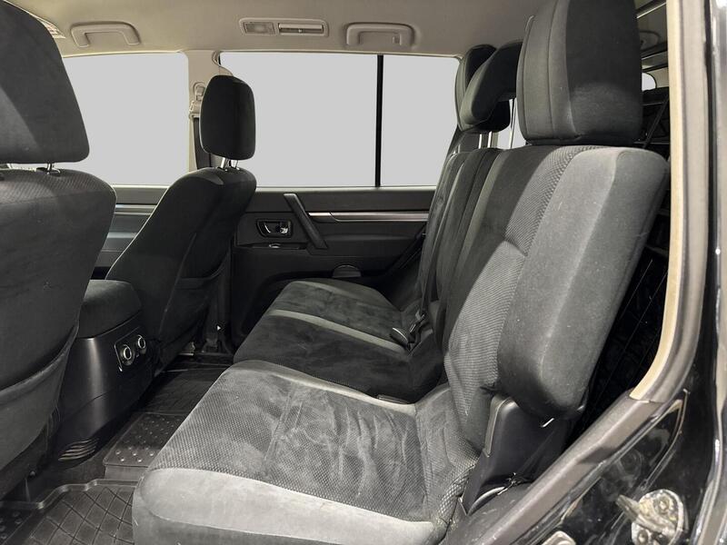 Mitsubishi Pajero vaihtoauto