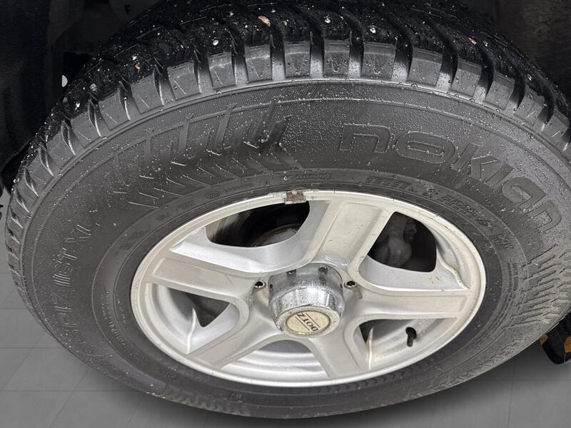 Toyota Hilux vaihtoauto