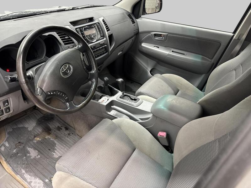 Toyota Hilux vaihtoauto