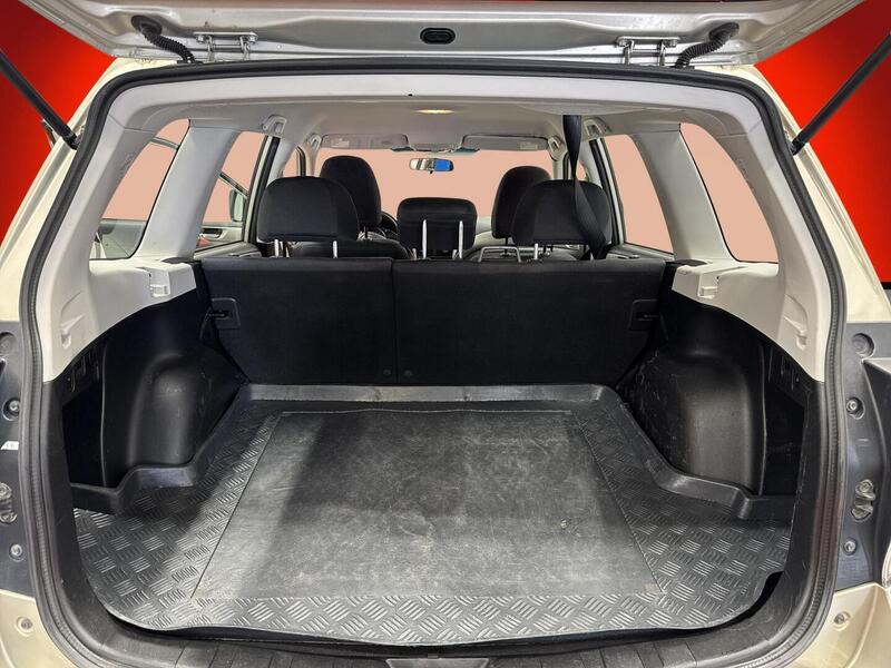 Subaru Forester vaihtoauto