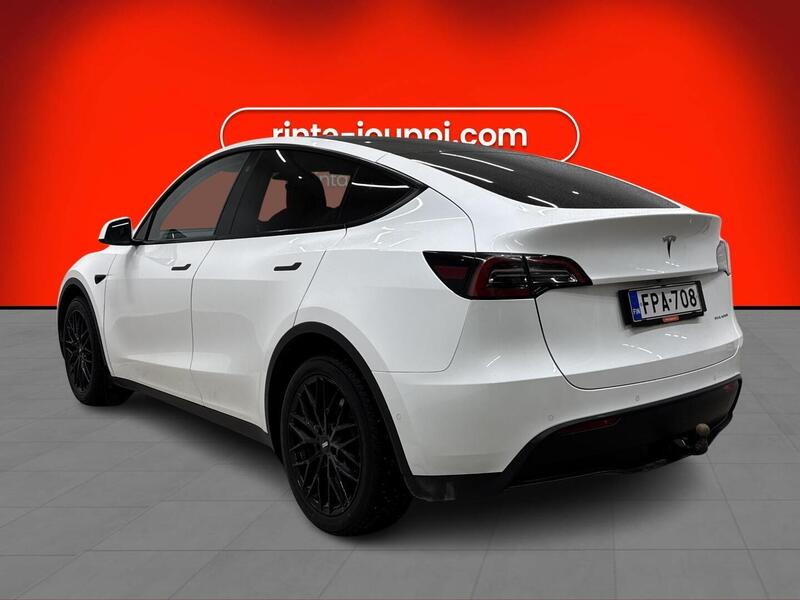 Tesla Model Y vaihtoauto
