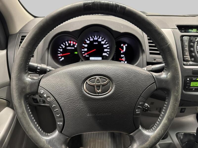 Toyota Hilux vaihtoauto