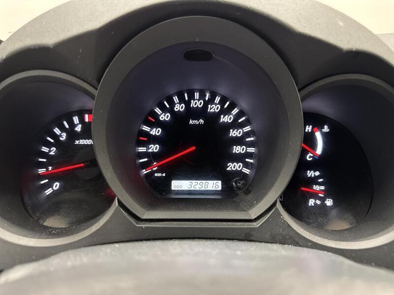 Toyota Hilux vaihtoauto