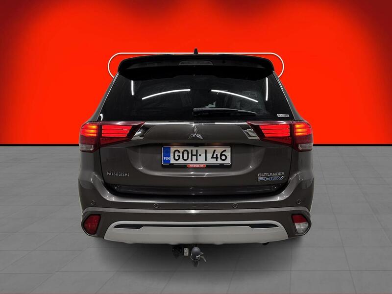 Mitsubishi Outlander PHEV vaihtoauto