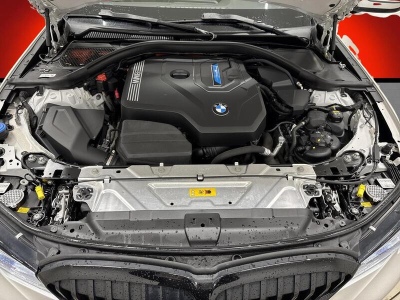 BMW 330 vaihtoauto