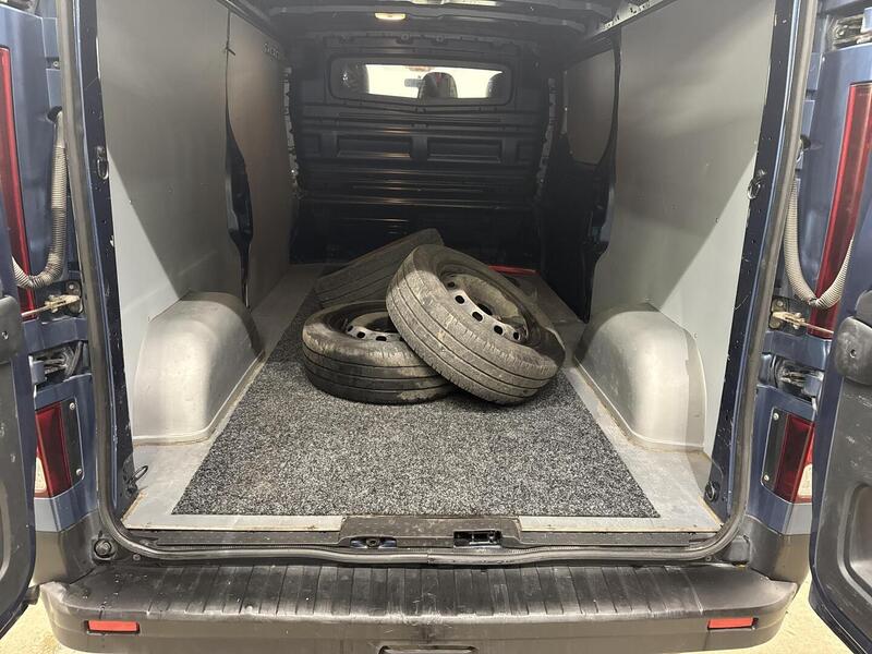 Nissan NV300 vaihtoauto