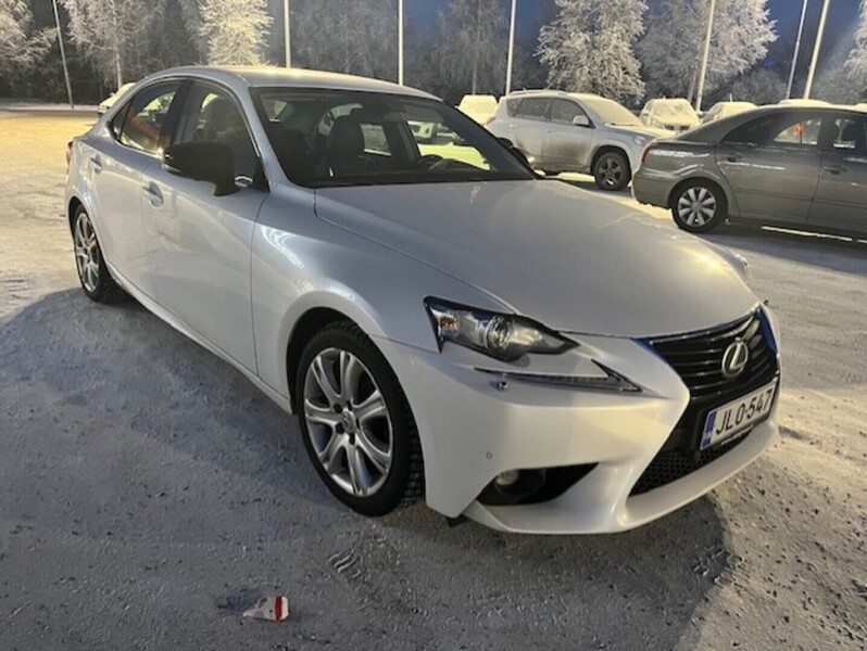 Lexus IS vaihtoauto