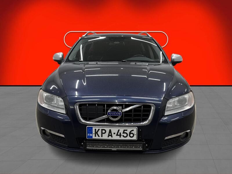 Volvo V70 vaihtoauto