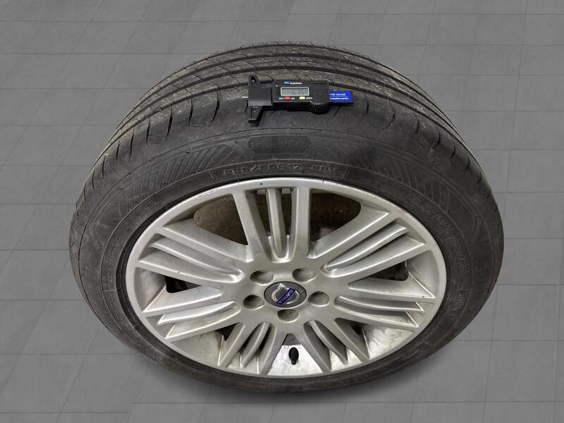 Volvo V70 vaihtoauto