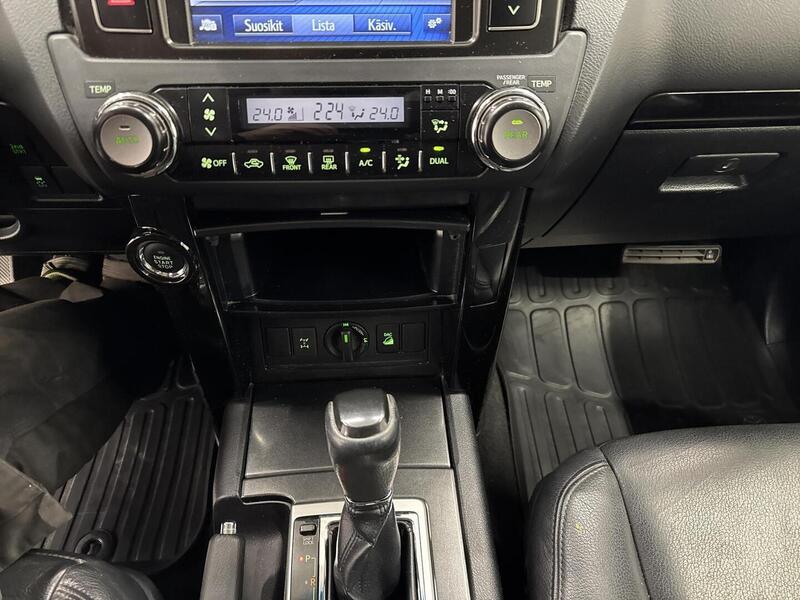 Toyota Land Cruiser vaihtoauto