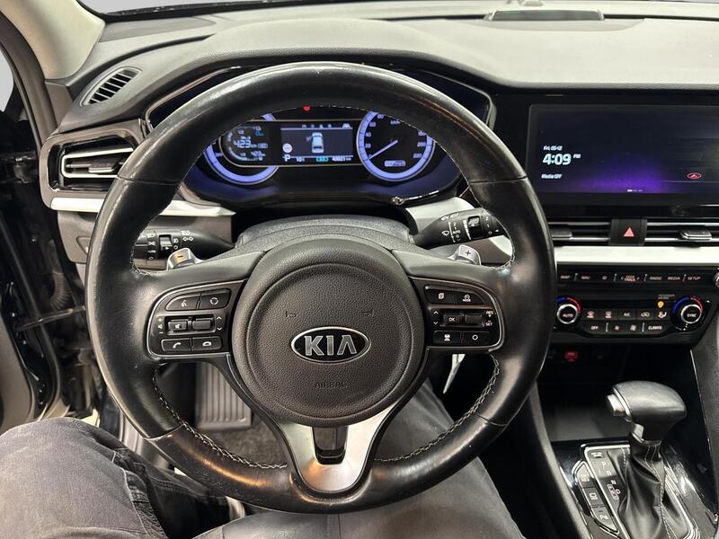 Kia Niro plug-in vaihtoauto