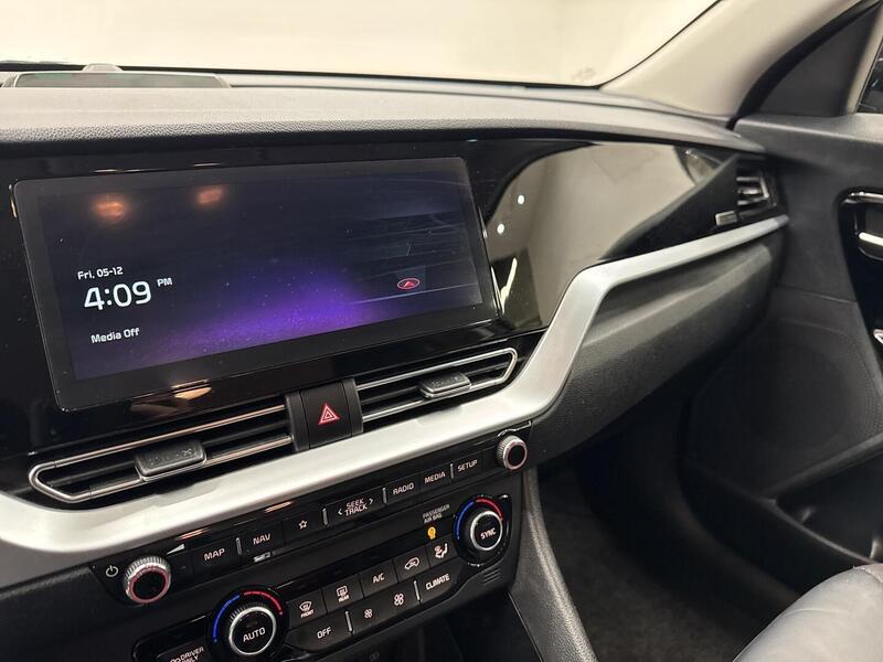 Kia Niro plug-in vaihtoauto