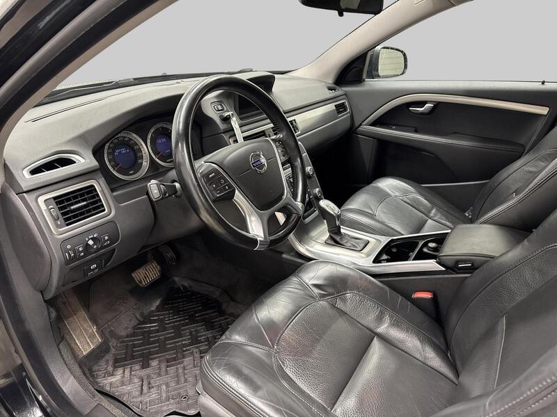 Volvo V70 vaihtoauto