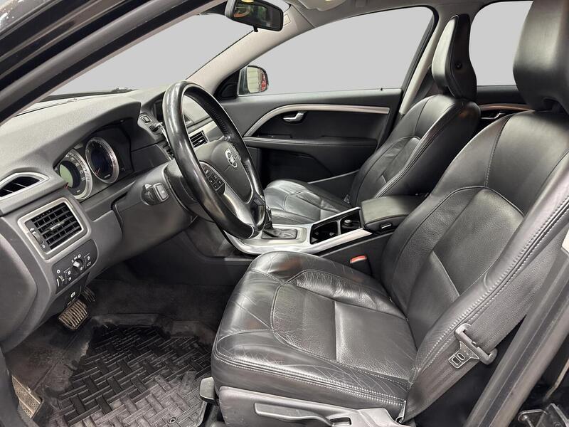 Volvo V70 vaihtoauto