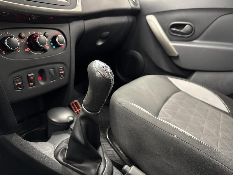 Dacia Sandero vaihtoauto