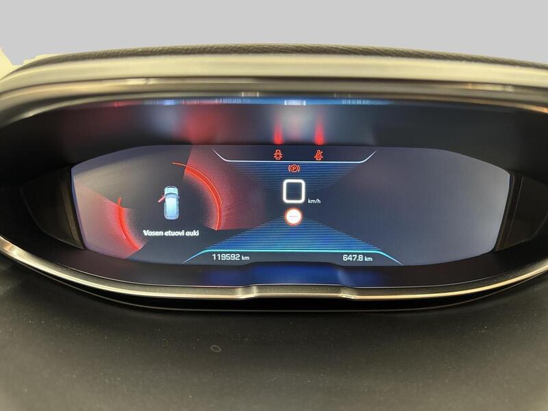 Peugeot 5008 vaihtoauto