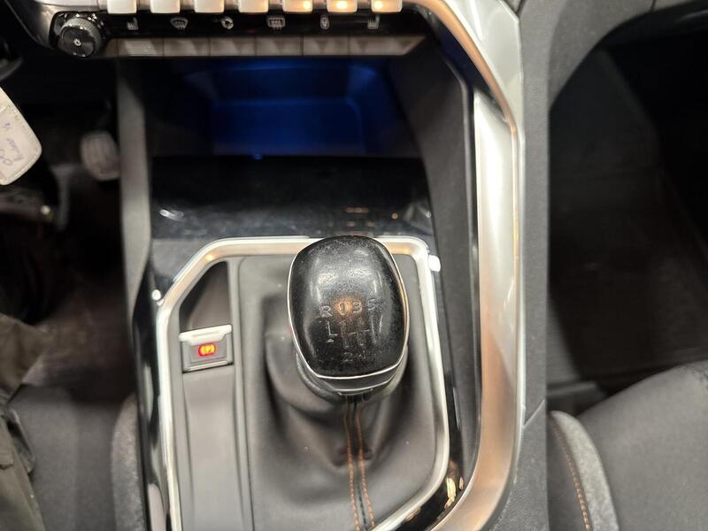 Peugeot 5008 vaihtoauto