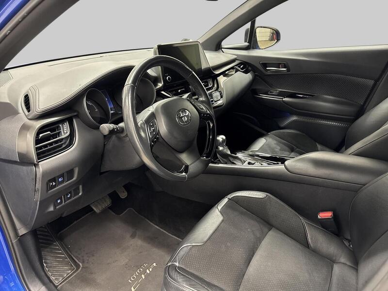 Toyota C-HR vaihtoauto