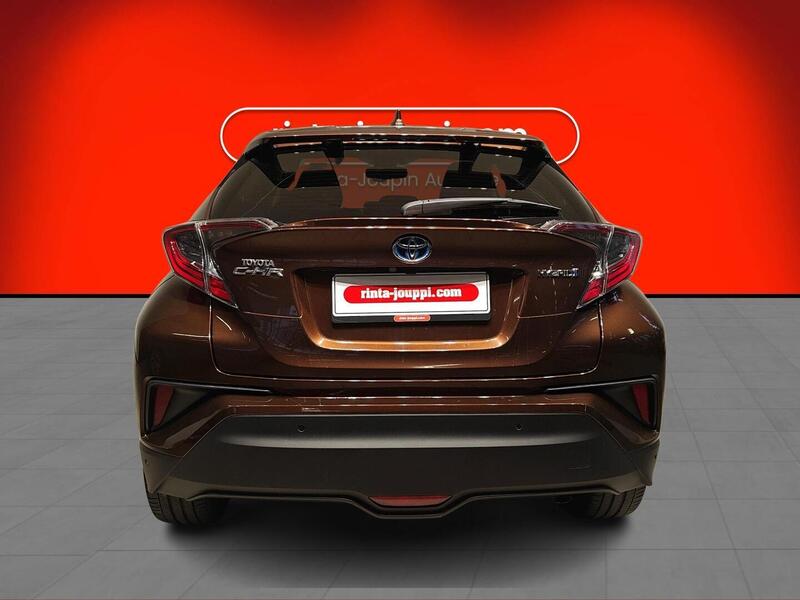 Toyota C-HR vaihtoauto