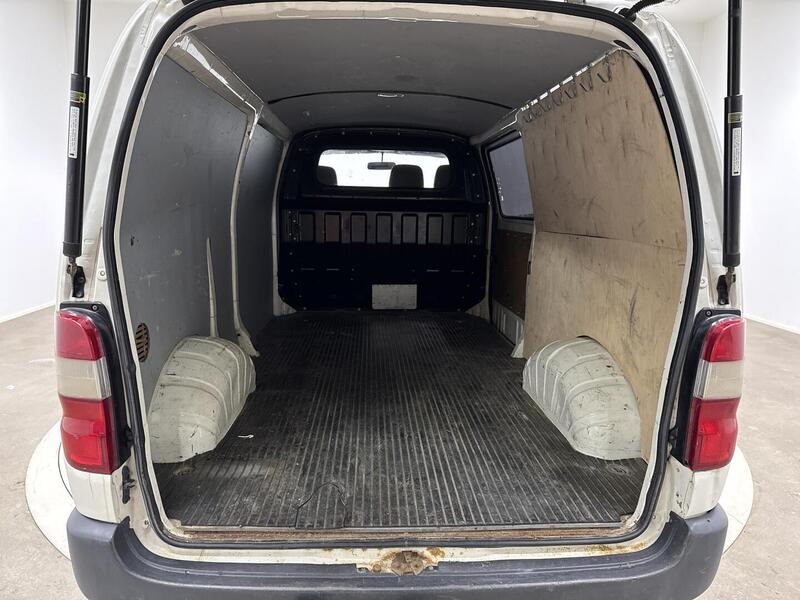 Toyota Hiace vaihtoauto