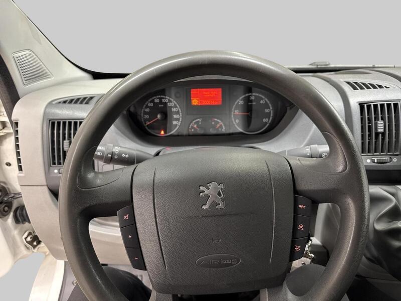 Peugeot Boxer vaihtoauto