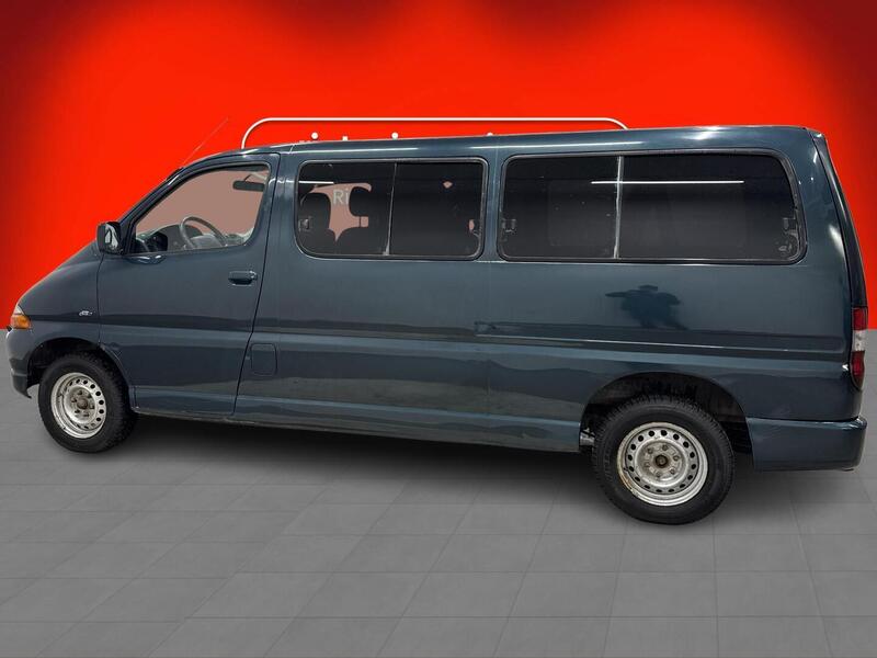 Toyota Hiace vaihtoauto