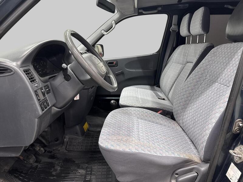 Toyota Hiace vaihtoauto