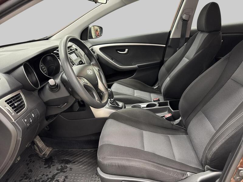 Hyundai i30 5d vaihtoauto