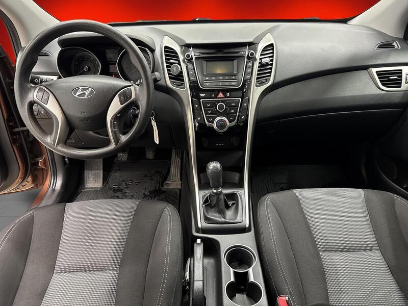 Hyundai i30 5d vaihtoauto