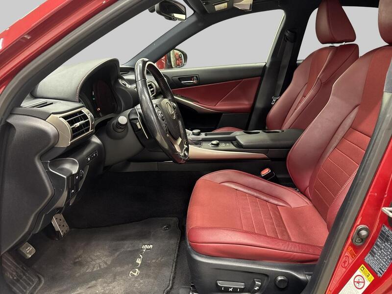 Lexus IS vaihtoauto