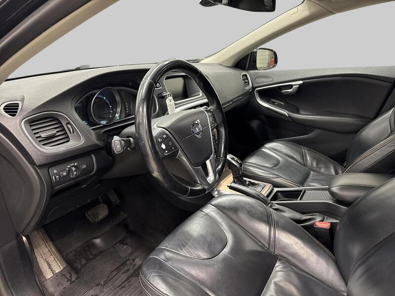 Volvo V40 Cross Country vaihtoauto