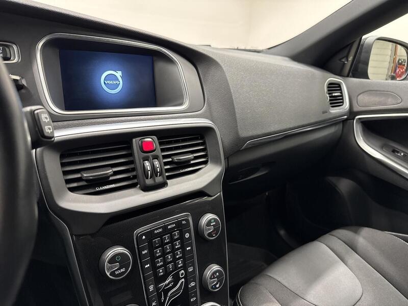 Volvo V40 vaihtoauto