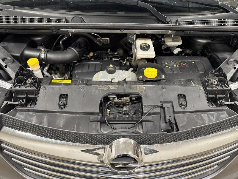 Opel Vivaro vaihtoauto