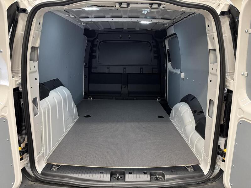 Volkswagen Caddy Maxi vaihtoauto