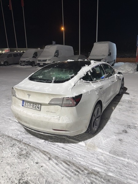 Tesla Model 3 vaihtoauto