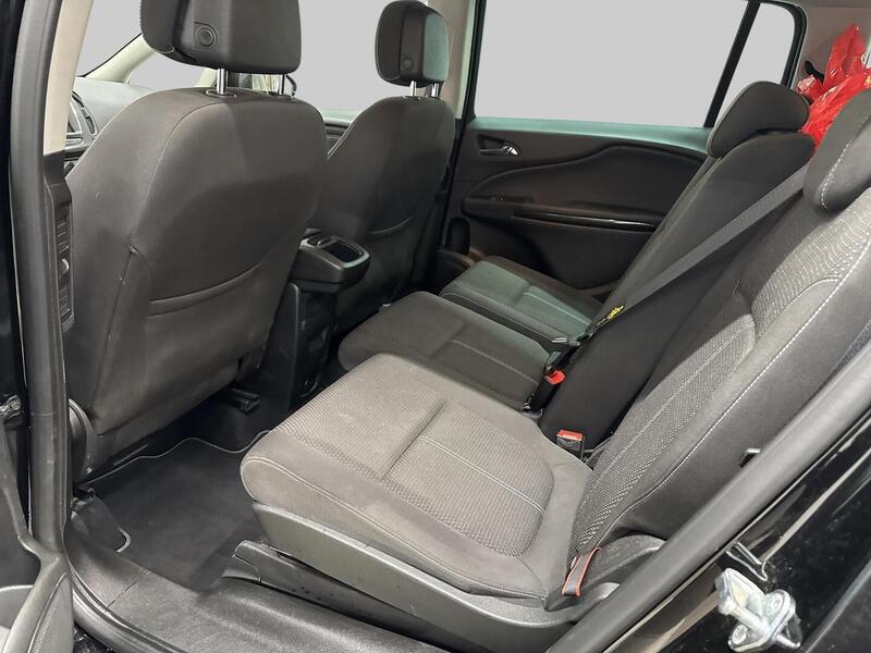 Opel Zafira vaihtoauto