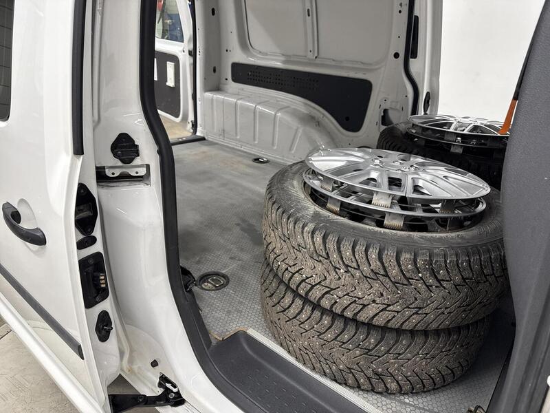 Volkswagen Caddy Maxi vaihtoauto