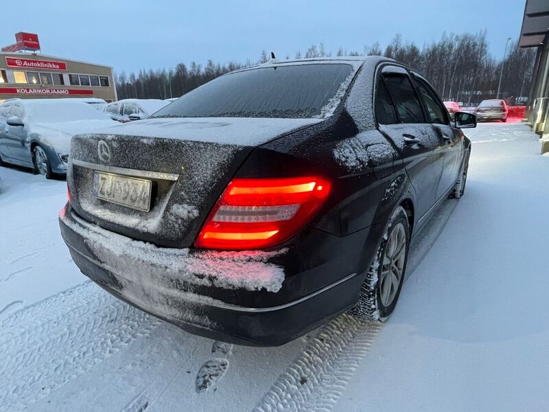 Mercedes-Benz C vaihtoauto