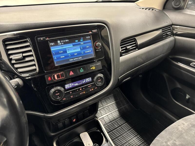 Mitsubishi Outlander PHEV vaihtoauto