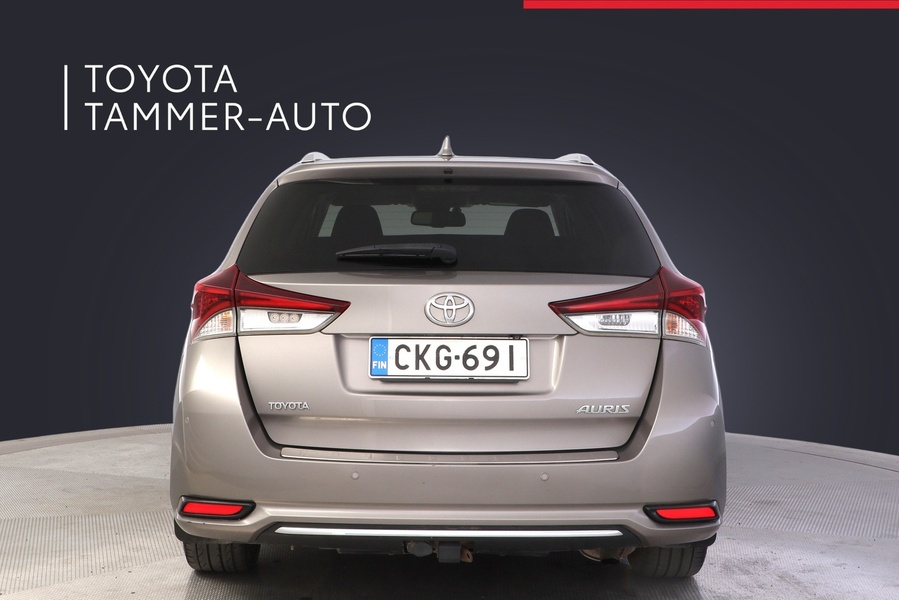 Toyota Auris vaihtoauto