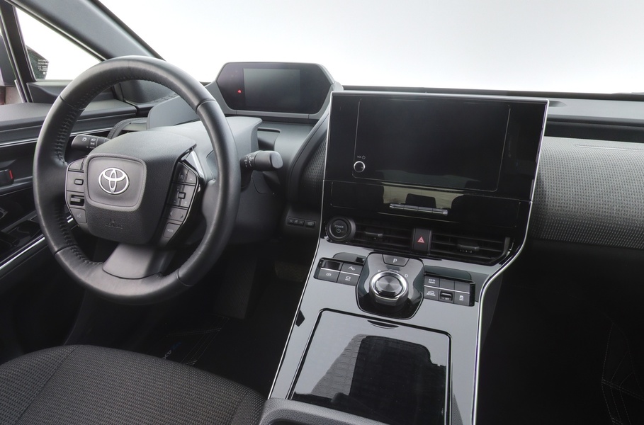 Toyota bZ4X vaihtoauto