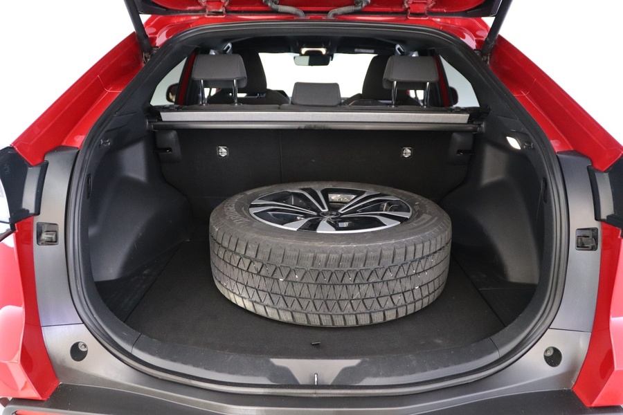 Toyota bZ4X vaihtoauto