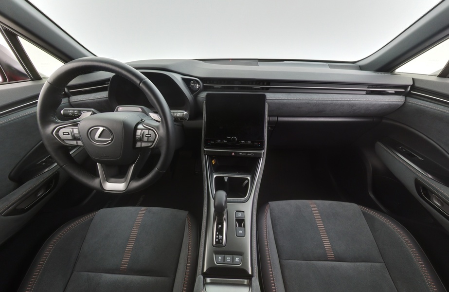 Lexus LBX vaihtoauto
