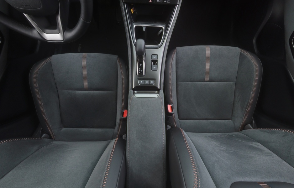 Lexus LBX vaihtoauto