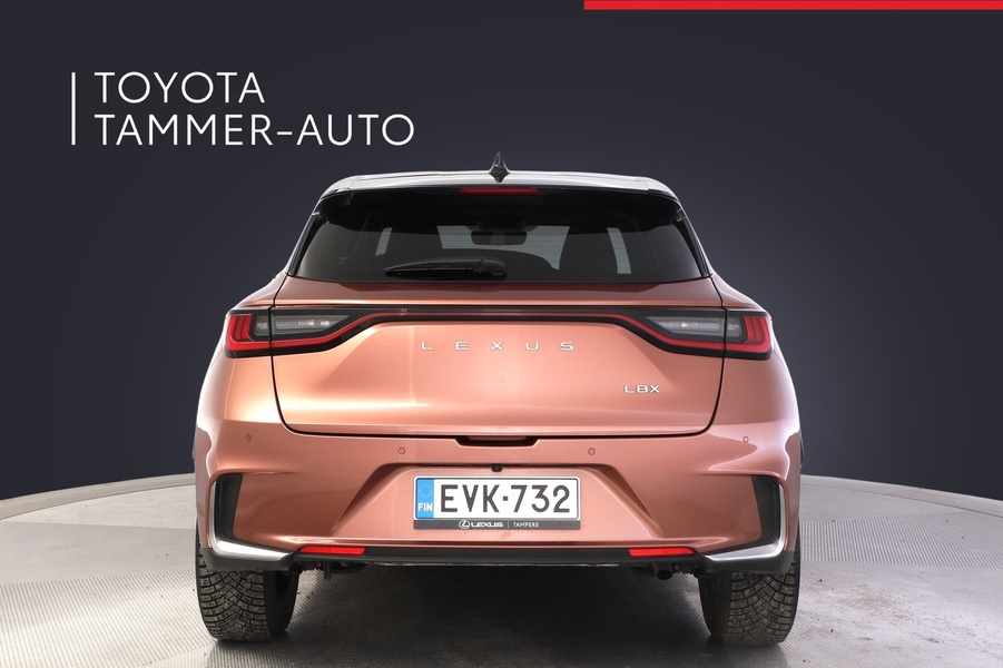 Lexus LBX vaihtoauto